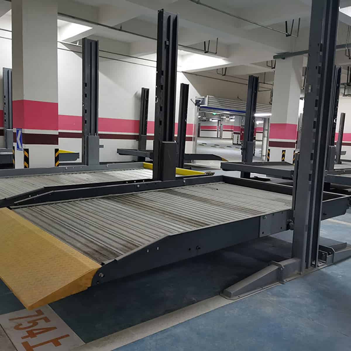 阿克塞4柱停車庫改造
