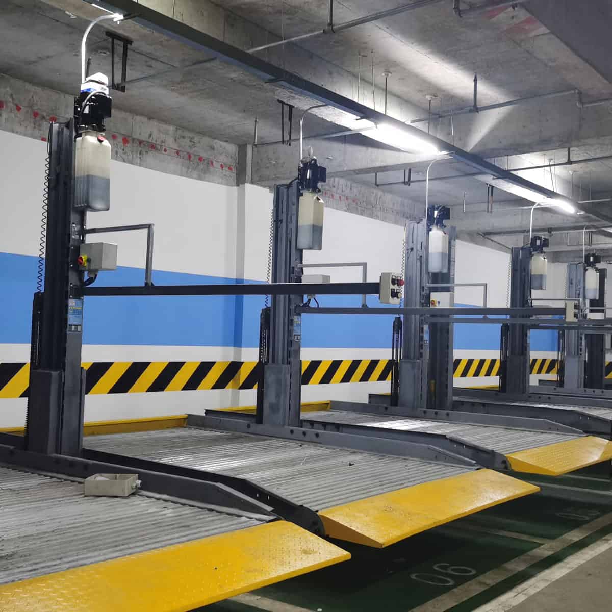 立體車庫(kù)載車板中也有強(qiáng)度高裝配簡(jiǎn)便的配置
